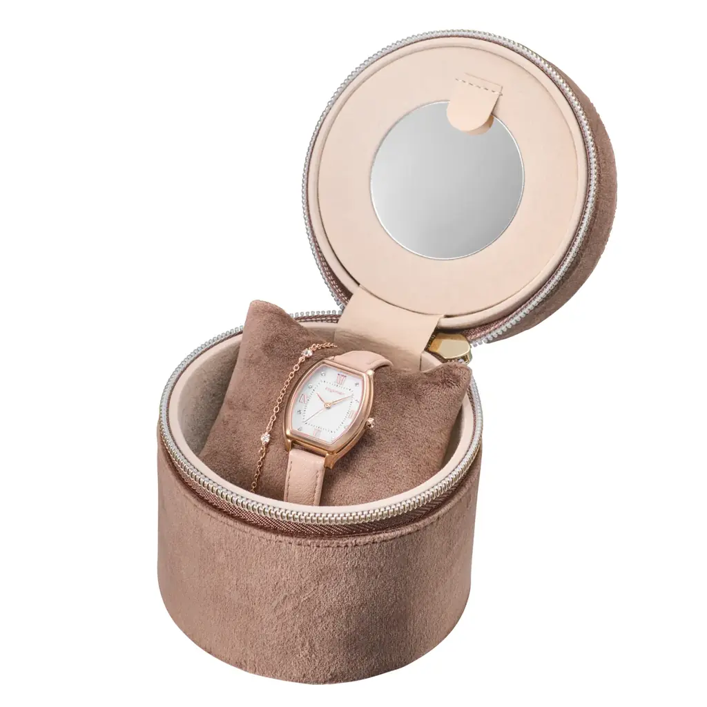 腕時計ブランドAngel Heart（エンジェルハート）は毎年大好評のホリデーシーズンにおすすめな時計とブレスレットのアクセサリーセットを11月13日より予約開始、11月21日に発売します。 画像 3