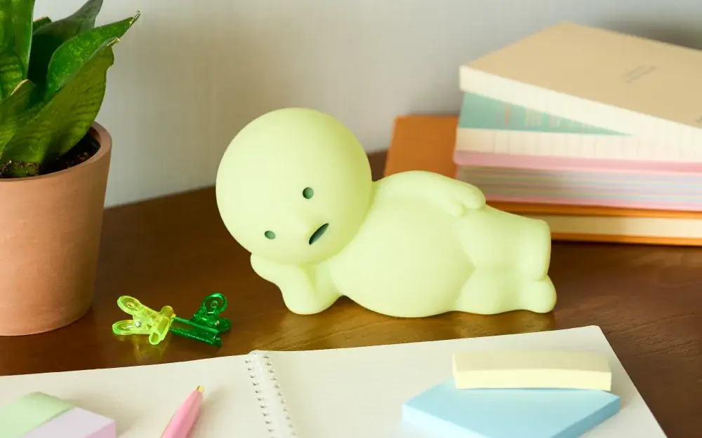 【部屋の“スミ”を照らすよ…】今年で10周年を迎えた「スミスキー」より、「ゴロネスキー」の 『SMISKI Touch Light (スミスキー タッチライト)』が新登場。11月27日(木)発売。 画像 4