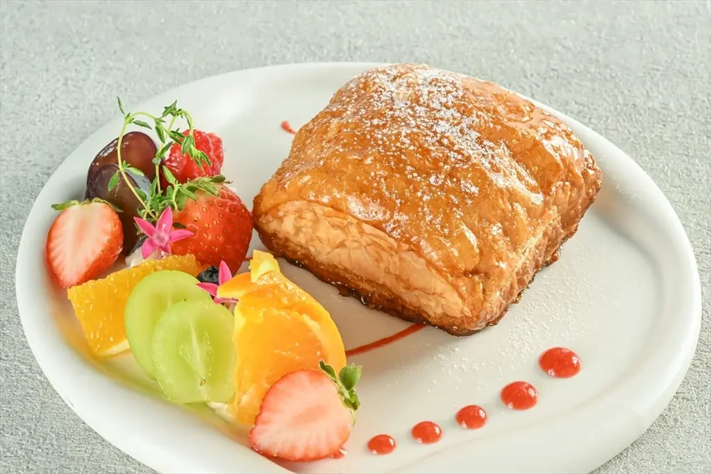 「Buttery Cafeオープン2周年記念イベント」を11月22～24日限定開催。クリームたっぷりミルフィーユが新登場！ 画像 3