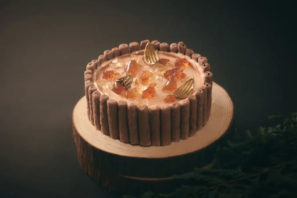 【ソンブルイユ TOKYO】“琥珀の森”をテーマにした、全6種クリスマスケーキの予約販売開始 画像 4