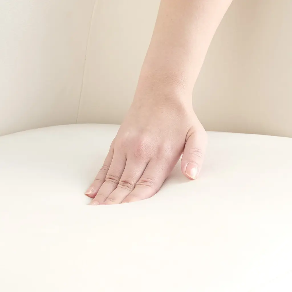 「Pixio」ふわふわもちもちのゲーミングマシュマロチェア。ベロア生地×一体型カーブで包み込むような座り心地を実現したブランド初のゲーミングチェアを新発売。 画像 18