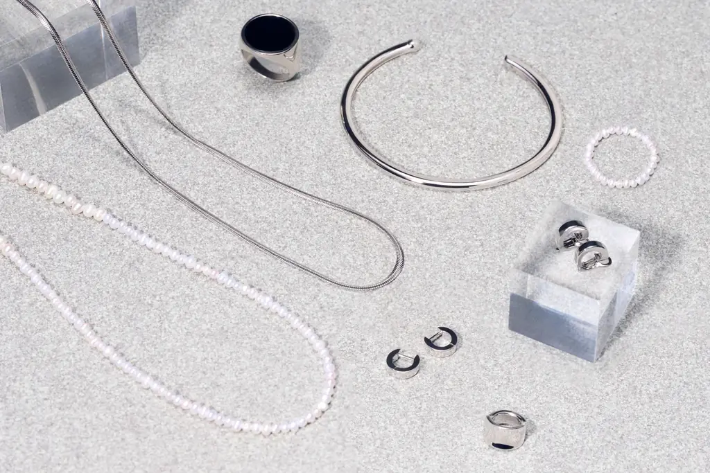 赤西仁×錦戸亮によるジュエリーブランド「JeRagen（ジェラージェン）」誕生｜クリスマスシーズンを彩る、ふたりの感性やフィーリングから導かれたシンプルなのに思わず目が惹かれるコレクション 画像 12