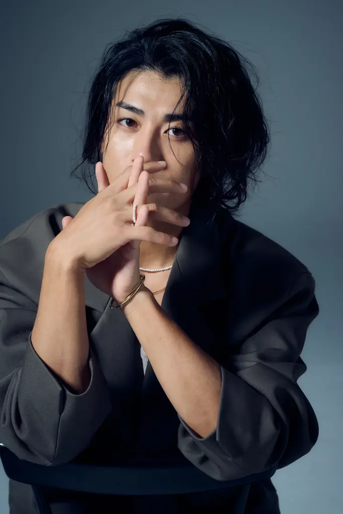 赤西仁×錦戸亮によるジュエリーブランド「JeRagen（ジェラージェン）」誕生｜クリスマスシーズンを彩る、ふたりの感性やフィーリングから導かれたシンプルなのに思わず目が惹かれるコレクション 画像 2