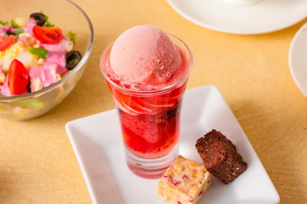 いちご×チョコレートでとろける冬到来！ホテル最上階で堪能する絶景アフタヌーンティー 画像 8