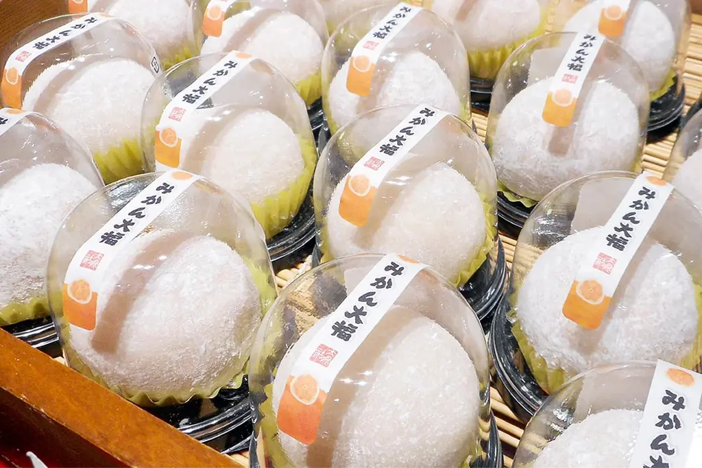 【初冬の2日間限定】果汁ふきだす“汁モンスター”！和歌山県産・有田みかんを丸ごと一個包んだ「みかん大福」今年も登場!! 画像 14