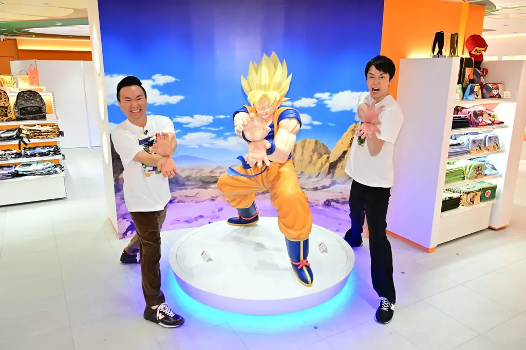 世界初の「DRAGON BALL STORE」が東京駅一番街1階についにオープン！かまいたちがストア内をレポート！！ 画像 3
