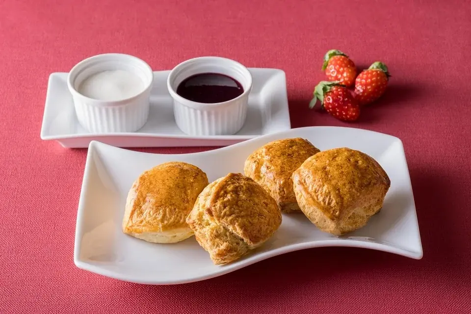 冬の贅沢体験！吉祥寺エクセルホテル東急で「苺のアフタヌーンティー」開催。吉祥寺の紅茶専門店「ティーマーケット ジークレフ」の紅茶と楽しむ、ここでしか味わえない苺スイーツとのマリアージュ。 画像 10