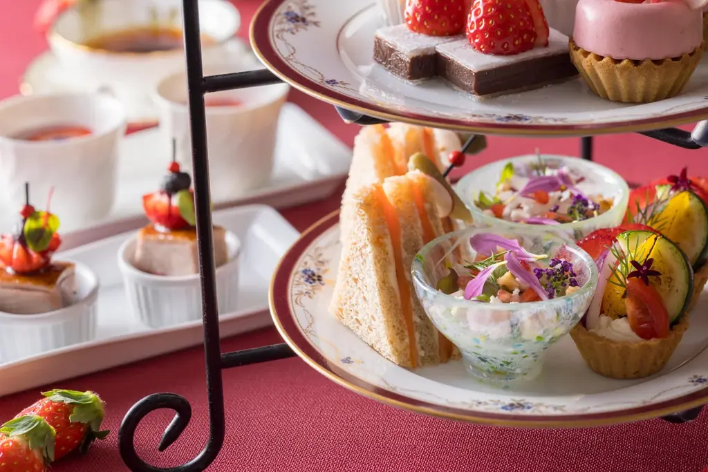 冬の贅沢体験！吉祥寺エクセルホテル東急で「苺のアフタヌーンティー」開催。吉祥寺の紅茶専門店「ティーマーケット ジークレフ」の紅茶と楽しむ、ここでしか味わえない苺スイーツとのマリアージュ。 画像 4