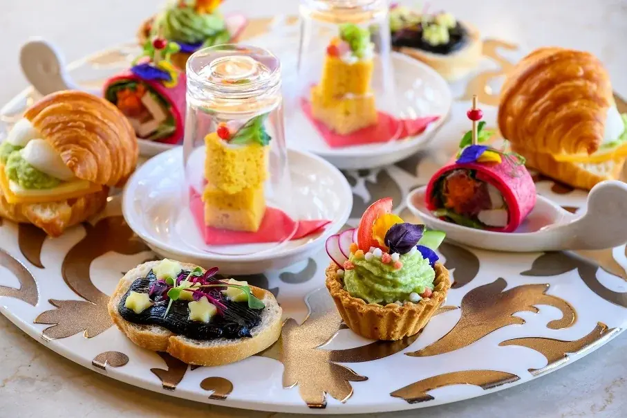 【ホテル日航アリビラ】冬限定イベント期間「las luces」をテーマにしたアフタヌーンティーを12月1日より販売 画像 2