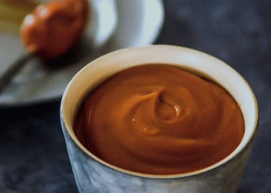 toroaより、北海道チーズが濃厚。バラとベリーが鮮やかな「朝摘みのバラ香る とろ生ローズベリーチーズケーキ」発売。ホリデーシーズンを彩るリッチな味わい 画像 5