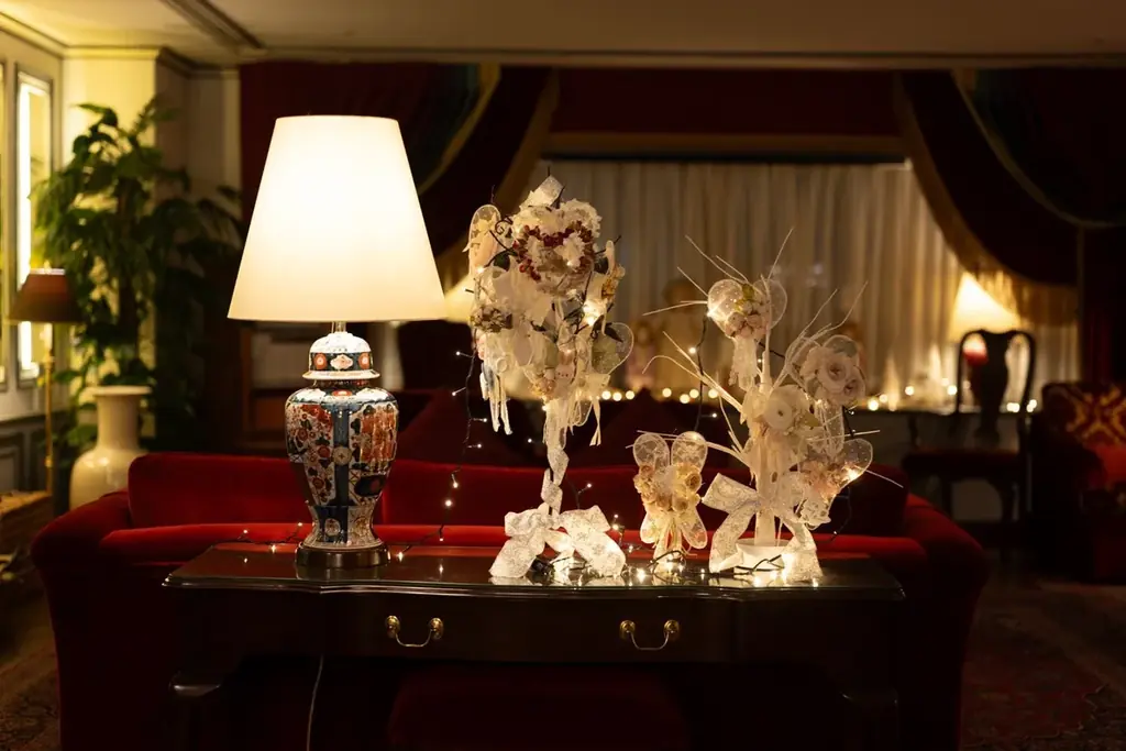 「神戸北野ホテル」25周年ノエルデコレーションテーマは“天使とリボン”7人の作家が天使からの祝福を表現温かく、幸せなクリスマスをプレゼント 画像 6