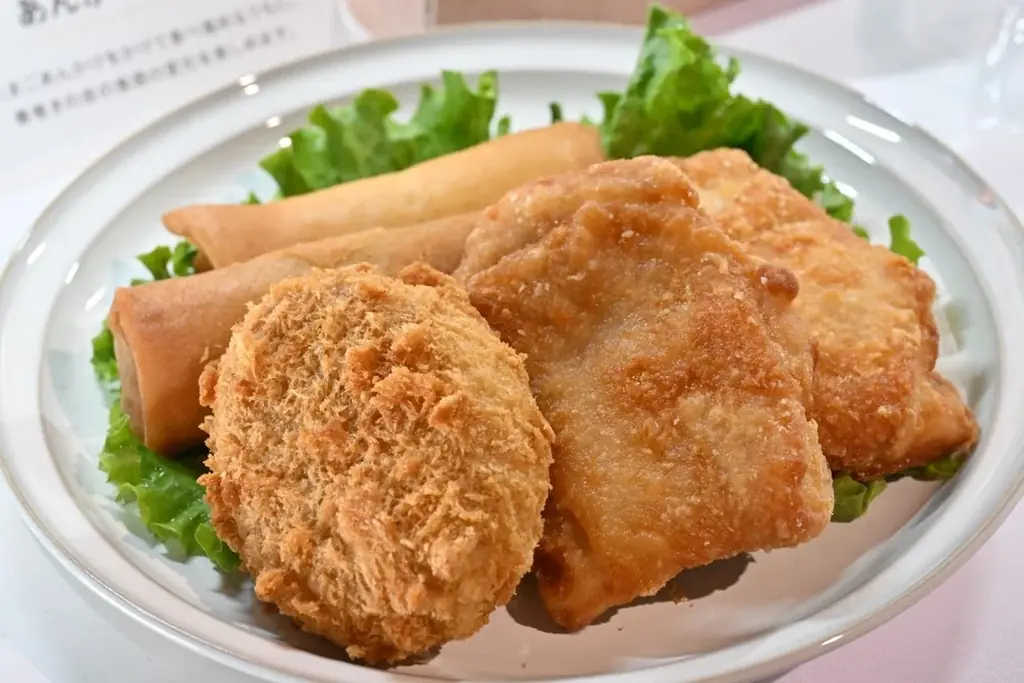 セブン‐イレブン・ジャパン、ブラックフライデー商戦に本格参入　ブラックフライデーキャンペーンを11月4日（火）よりスタート！揚げ物日替わり半額セール＆ブラックカラー商品6品を数量限定販売 画像 13