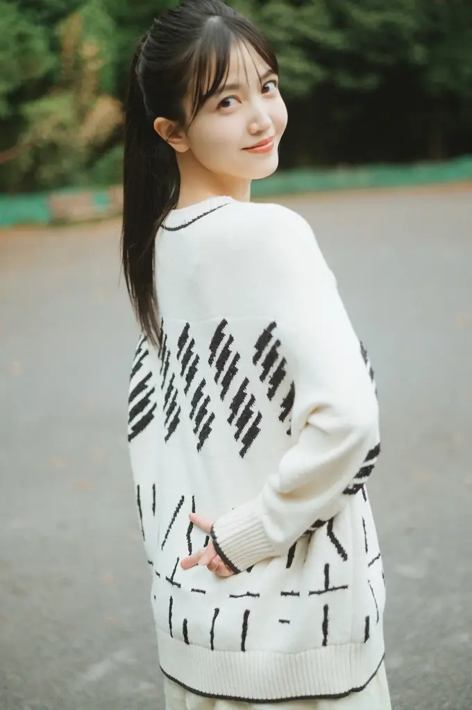 君への愛は、永遠に。乃木坂46・久保史緒里が表紙を飾る「blt graph. vol.113」の表紙と別冊付録ポスター、ポストカードのカットを公開！ 画像 8