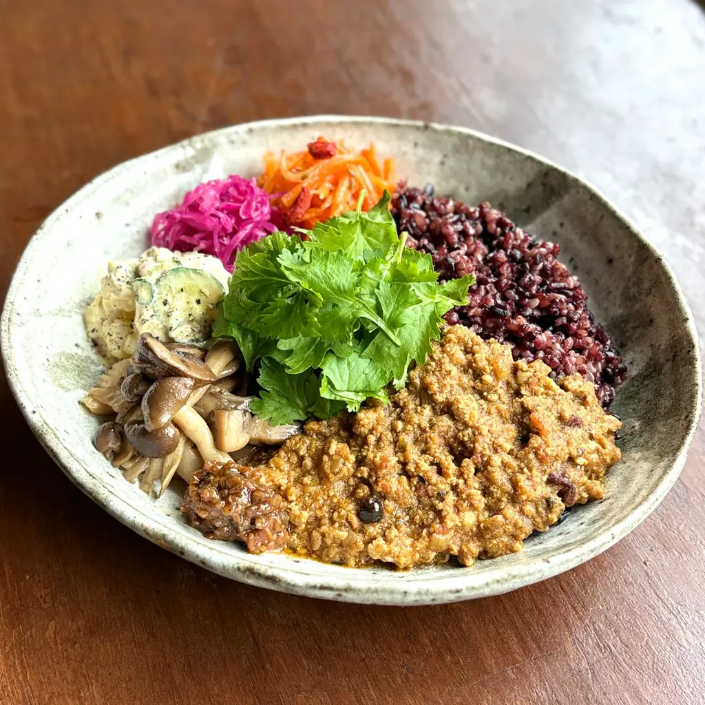 人気ポッドキャスト番組から誕生した“植物”で優しく整える場所 『喫茶 植物最高』が11/16グランドオープン 画像 4