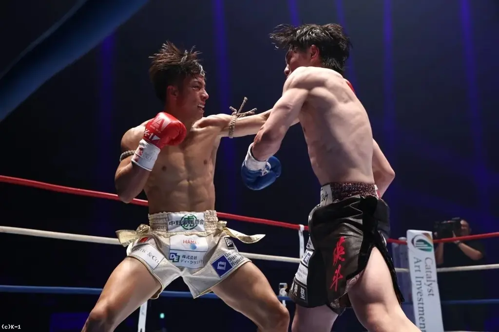 【K-1大会事後レポート】引退覚悟で「石井一成」、世界を挑発する「朝久泰央」がタイトルマッチで新王者に！ 画像 3