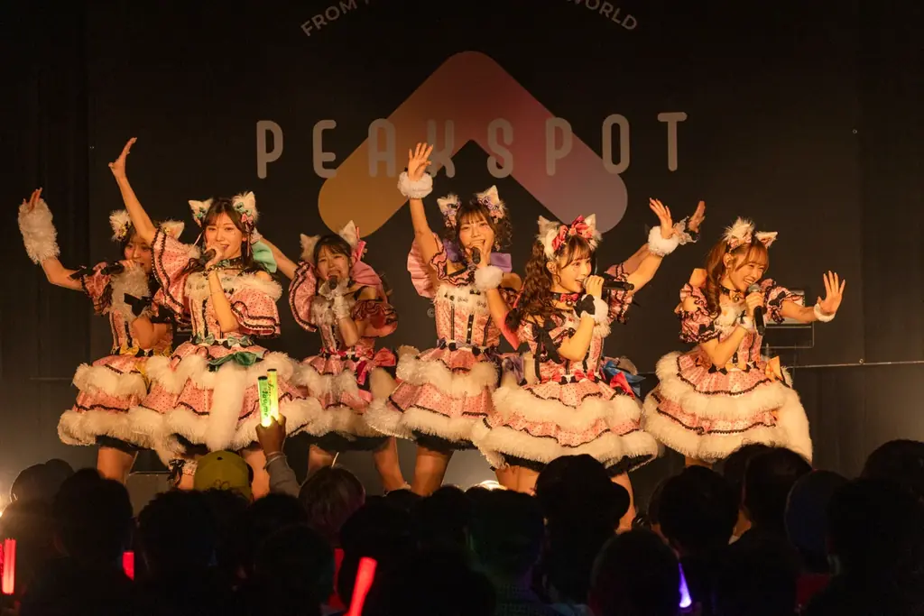 PEAK SPOT初主催ライブで“log you”が鮮烈デビュー、フレッシュな4曲を堂々披露 画像 10