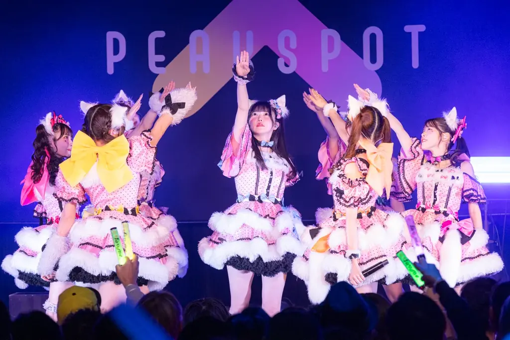 PEAK SPOT初主催ライブで“log you”が鮮烈デビュー、フレッシュな4曲を堂々披露 画像 8
