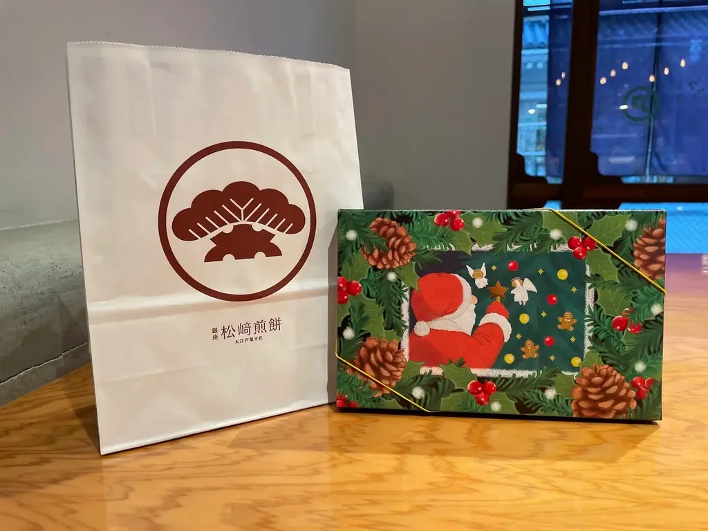 【銀座 松﨑煎餅】クリスマスの贈り物に…冬を彩る限定の瓦せんべいセット、『クリスマス三味胴』『クリスマス暦』登場 画像 6