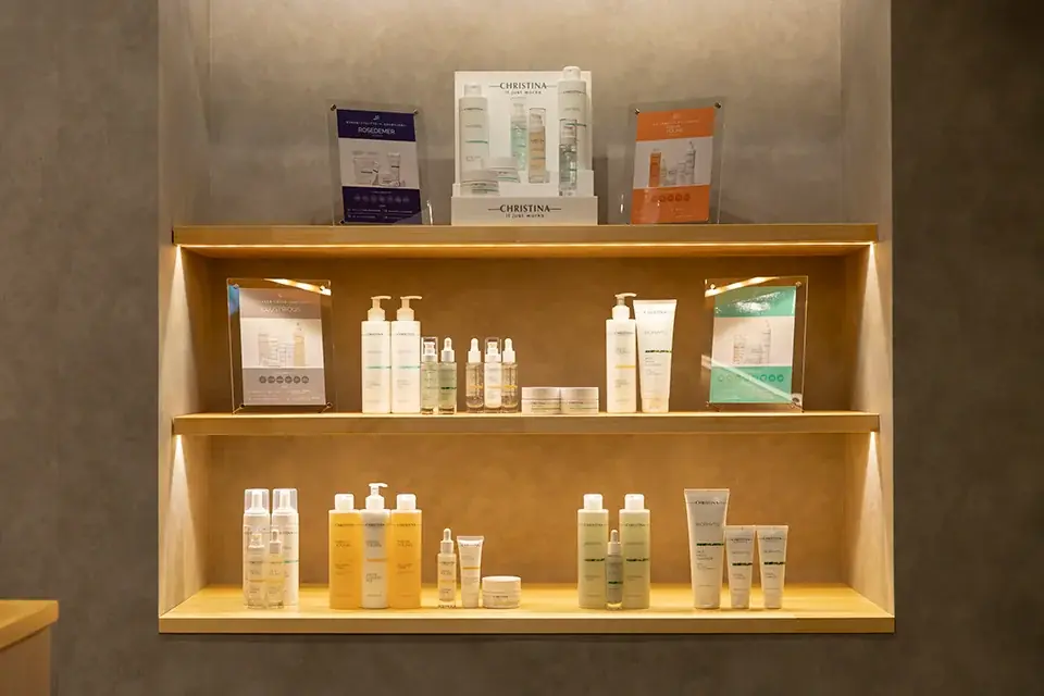 【11/16 京都市・四条烏丸にOPEN】「色気に戦略を。」大人の男性のなりたい姿を叶えるメンズ専門美容サロン KAZUKI HAGIWARA MEN’S STRATEGIC BEAUTY SALON 画像 8