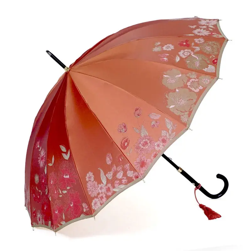 老舗洋傘メーカー・トンボ洋傘前原光榮商店の直営店「浅草三筋町店」にて、12月1日（月）～12月25日（木）に期間中クリスマス限定イベントを開催。抽選でその場で豪華賞品をプレゼント。 画像 11