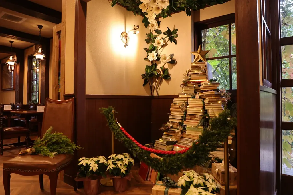 【広島／世羅】 クリスマスのテーブルコーディネートに　クリスマスツリーやセンターピースを作ろう《森と花の絵本ミュージアムGardenLei》でワークショップ開催 画像 6