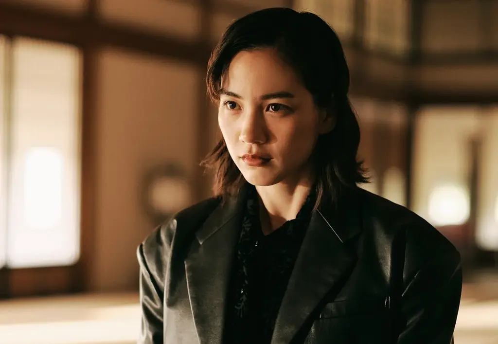 のん“飛鳥”と中村獅童“彰一”、盤上で再会！人生を懸けた復讐は“親子対決”で決着へ…ABEMAオリジナルドラマ『MISS KING / ミス・キング』最終回は今夜8時より無料配信開始！ 画像 5