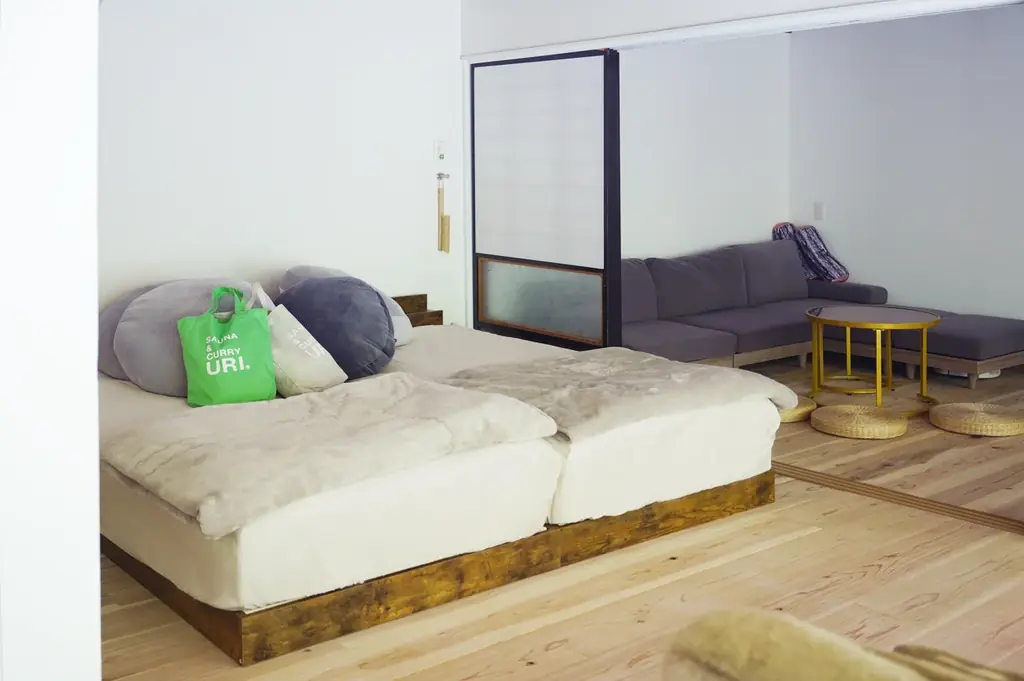 京丹後“サウナ旅”の終着地！京丹後・久美浜に、三棟すべて専用サウナ付きの古民家ホテル「SAUNA&CURRY URI 京丹後」が誕生。サウナとスパイスカレーで、ととのい尽くすサウナ旅を。 画像 16