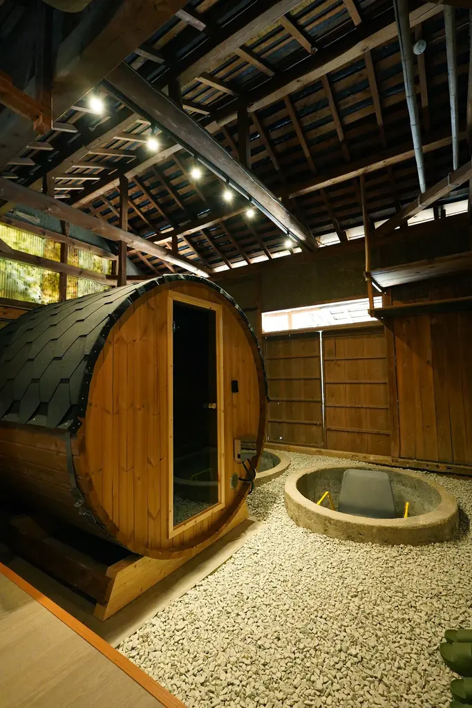 京丹後“サウナ旅”の終着地！京丹後・久美浜に、三棟すべて専用サウナ付きの古民家ホテル「SAUNA&CURRY URI 京丹後」が誕生。サウナとスパイスカレーで、ととのい尽くすサウナ旅を。 画像 9