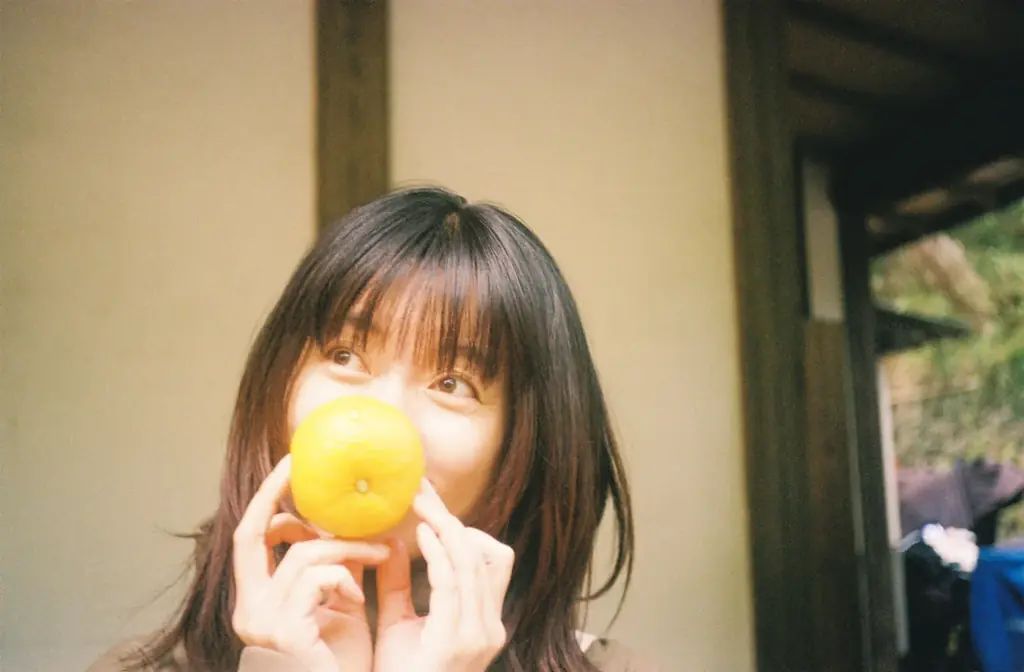 Netflixシリーズ『匿名の恋人たち』の撮影中のオフショットをまとめたハン・ヒョジュさんのフォトブックが12月15日（月）に発売決定！ 画像 2