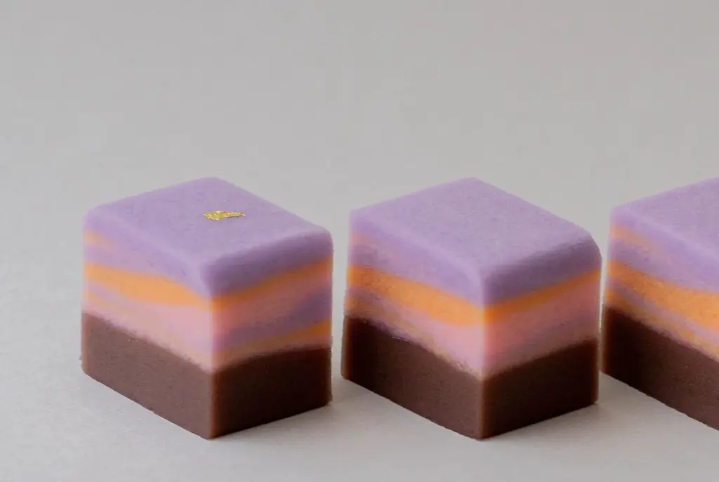 ― 宮中行事「歌会始の儀」 をテーマにした松江唯一の御題菓 ― 　三英堂が40年連続で作り続ける、その年限りの限定和菓子を販売 画像 2