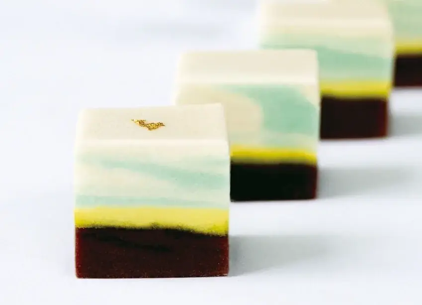 ― 宮中行事「歌会始の儀」 をテーマにした松江唯一の御題菓 ― 　三英堂が40年連続で作り続ける、その年限りの限定和菓子を販売 画像 3