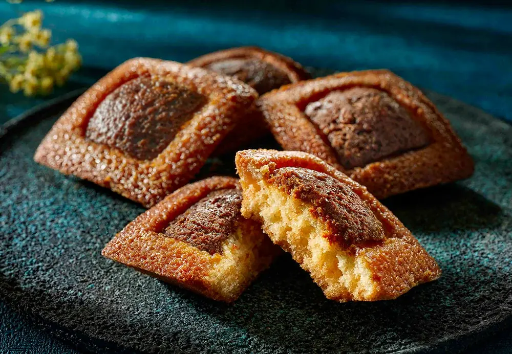 【ブリュレメリゼ】冬限定ショコラタルトも楽しめる！ブリュレスイーツ4種を詰めた華やかなウィンターボックスが登場 画像 7