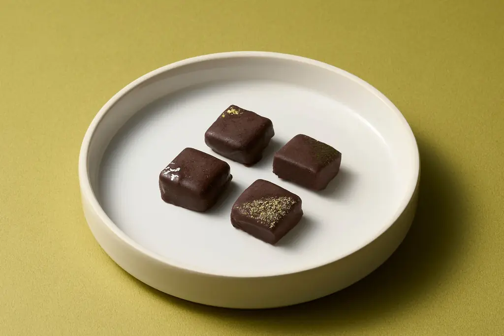 【Minimal 2026バレンタイン】4人の職人による「The Four Hands Collection」登場。厳選カカオのオリジナルチョコレートと素材のマリアージュを楽しむ16種ボンボンショコラ 画像 9