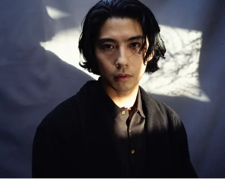 KFCが８年の歳月をかけて開発した待望の新商品ついに発表　賀来賢人がカーネル・サンダース姿でサプライズ登場し熱烈プレゼン！会場のカウントダウンと共に”竜田バーガー新時代”が幕を開ける！ 画像 7