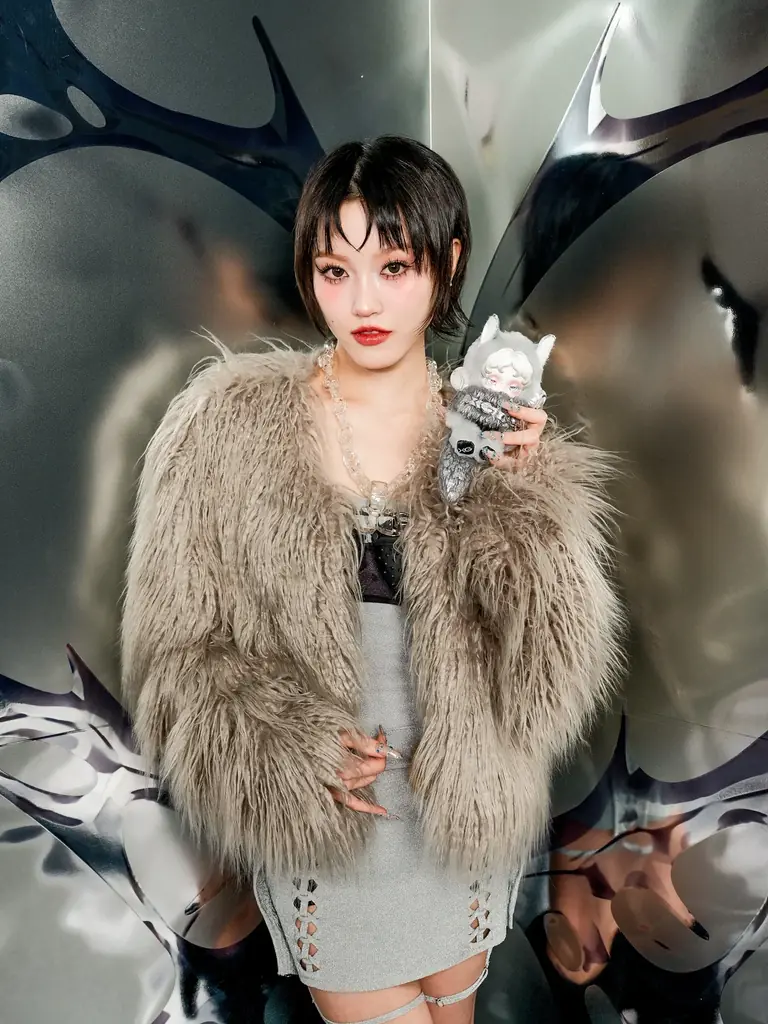 SKULLPANDAとの日本限定コラボアイテム発売を記念し、渋谷TSUTAYAのポップアップにXGが来場！ 画像 3