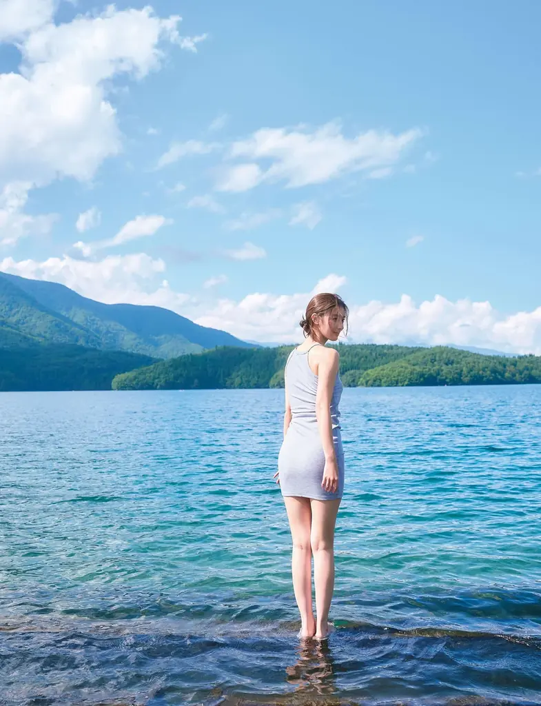 宮本茉由のアニバーサリー写真集（タイトル未定）、小学館より2026年1月21日(水)発売決定！ 画像 3