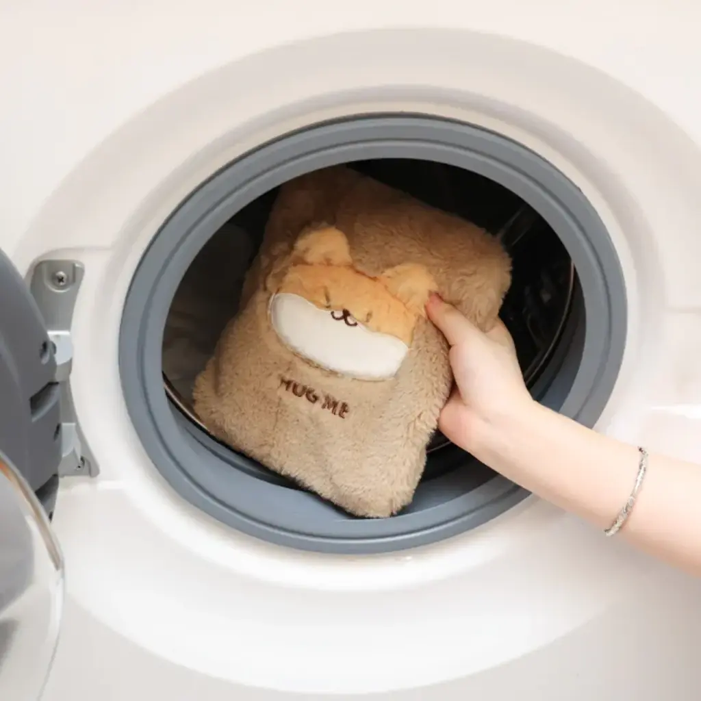 小さくてもあったかい！持ち運べるミニサイズ電気湯たんぽが仲間いり！ 画像 7