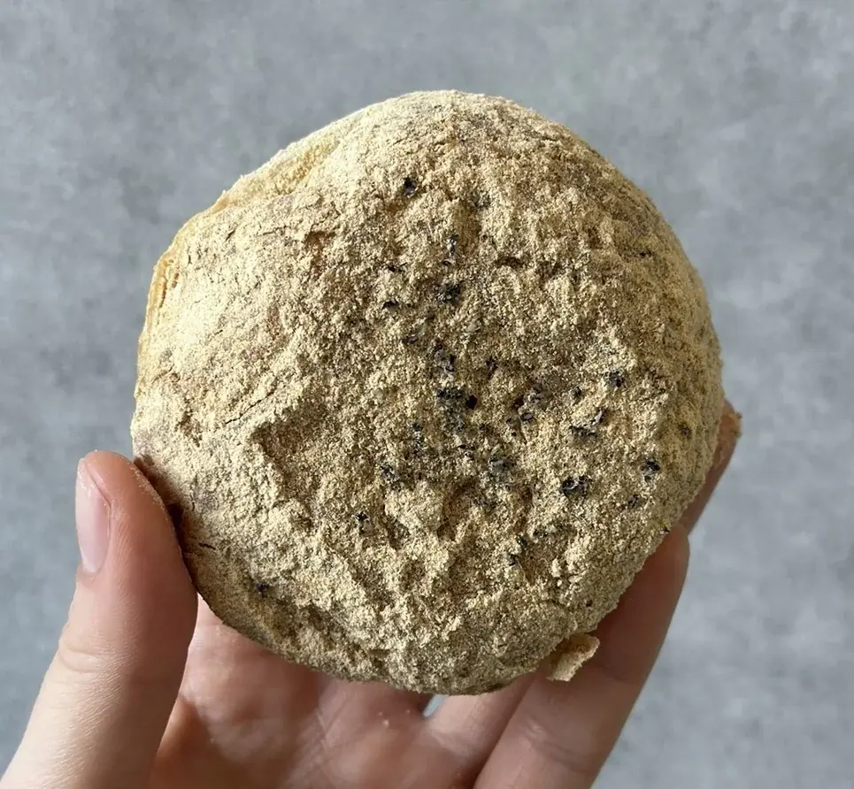 【阪急うめだ本店「クリスマスマーケット2025」2年連続出店】“白い世界”を味わう、阪急限定ドーナツ2種が今年も登場！STANDARDDONUTS（スタンダードドーナツ） 画像 5