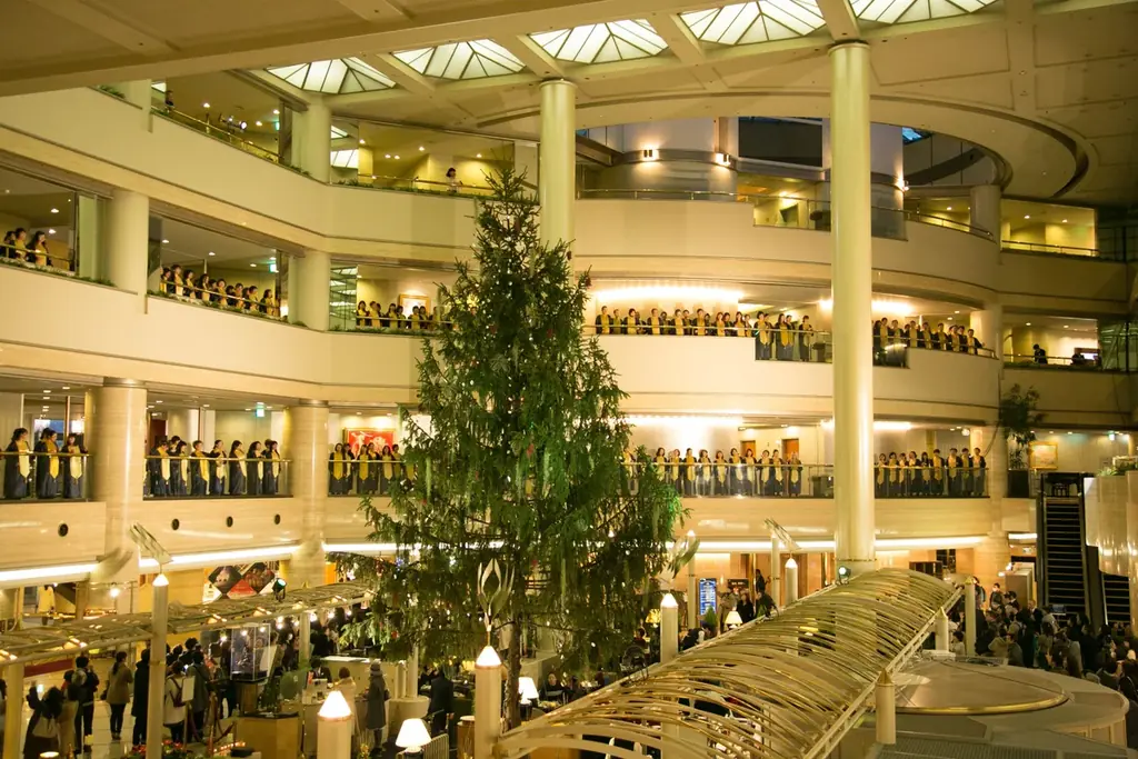 総勢約150名による“クリスマスゴスペルコンサート”開催。ホテル全体が聖なる歌声に包まれる！ 画像 2