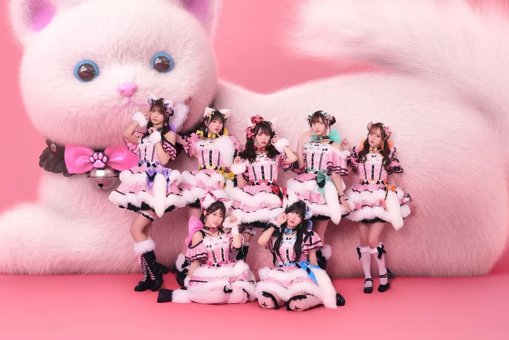 fav me、胸が高鳴るキラーチューン「キュンってして！」リリース　12月24日発売の1stシングルCD『すきなんかじゃ…にゃい！』ジャケット写真も公開 画像 1