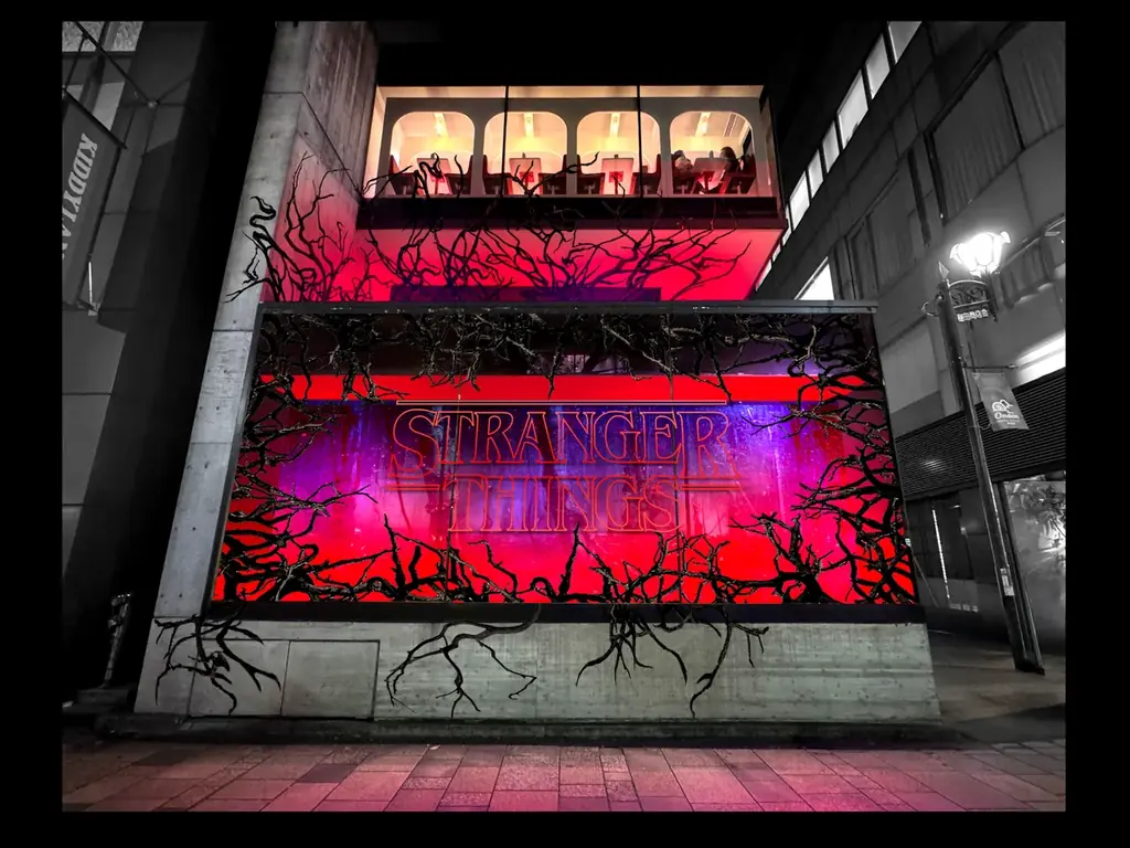 VAストレンジャー展