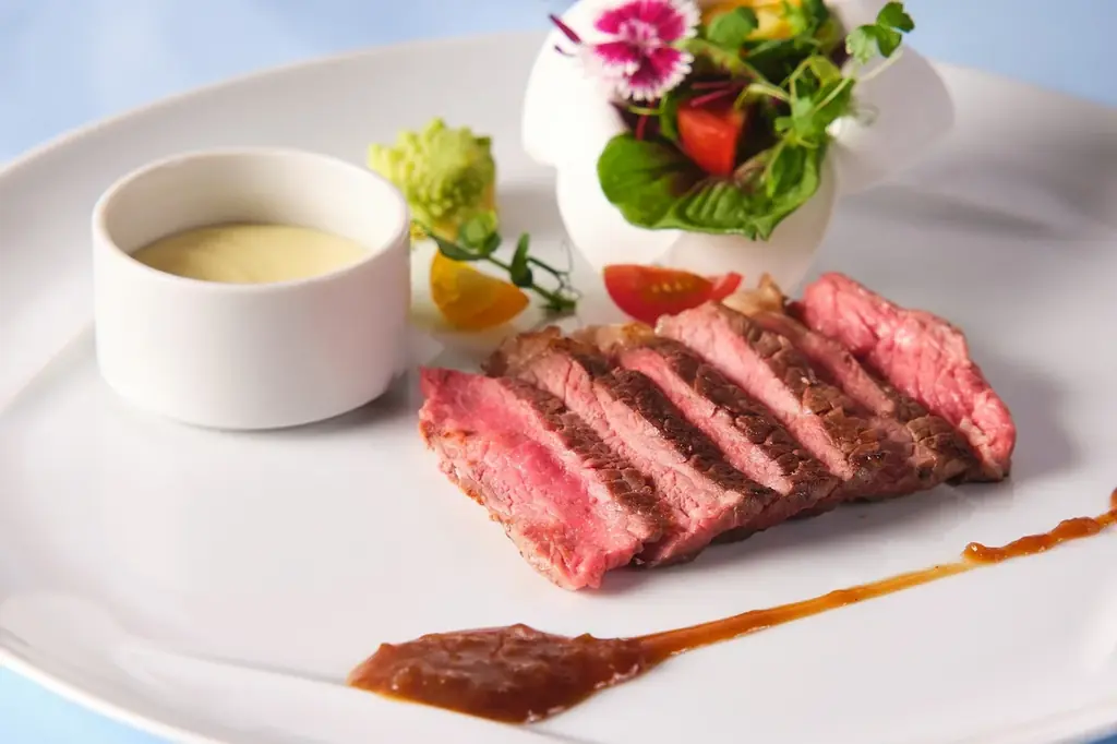 “不思議の国のアリス”の甘いお茶会へ誘う『アリスのストロベリーアフタヌーンティー』全国5都市で期間限定販売 画像 11