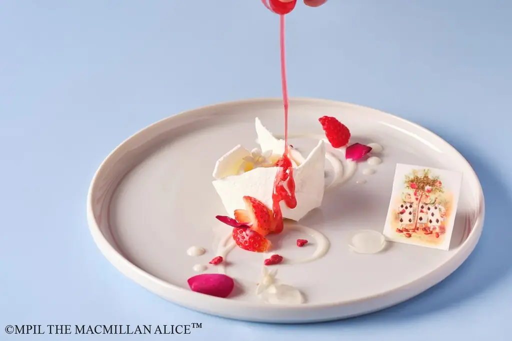 “不思議の国のアリス”の甘いお茶会へ誘う『アリスのストロベリーアフタヌーンティー』全国5都市で期間限定販売 画像 8