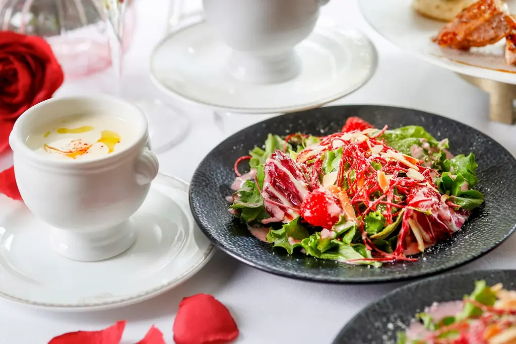 『～Red Luxe～ ストロベリー&ショコラ アフタヌーンティー』新登場 画像 5