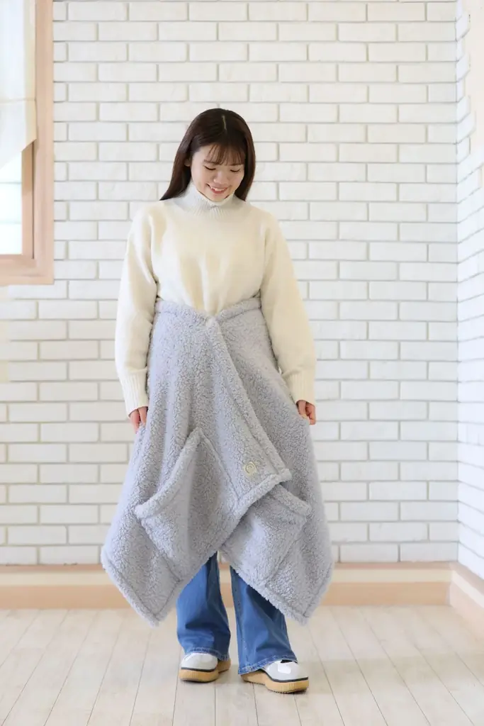 『ゴリラシリーズ』からあったかグッズ登場！富士山溶岩パウダーでじんわり温感3WAYブランケット「ゴリラのハグ」発売 画像 6