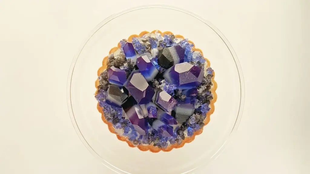 食べられる誕生石！12月の誕生石ラピスラズリが輝くアイスタルトを11月21日より20台の限定販売開始 画像 1