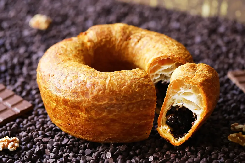 【愛知県千種区に初上陸】1枚700キロカロリー超えのビッグソフトクッキー「ギルティーズ」や「ねこねこ食パン」が登場！12/5 （金）より「ハートブレッドアンティーク イオンタウン千種店」が新規オープン 画像 4