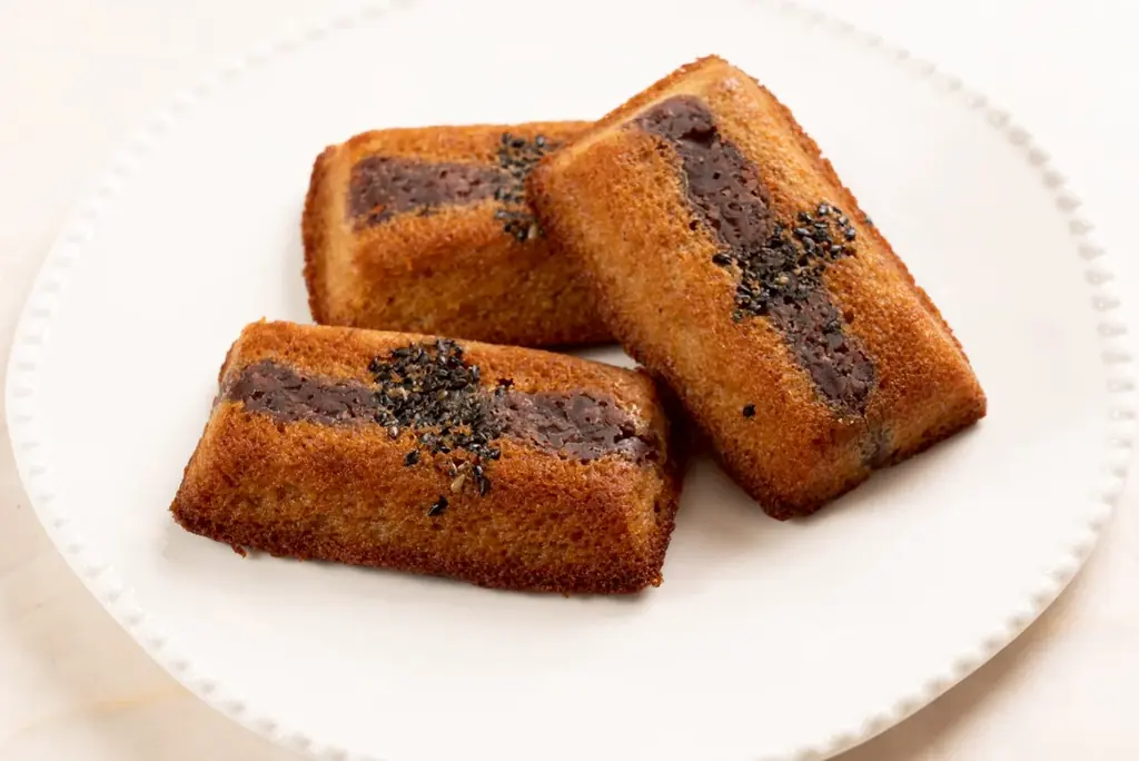 【HUGEのブラックフライデー】物価高のいまこそ“プチ贅沢”。累計20万食突破の“飲めるフワとろフレンチトースト”が限定セットで登場。あんバターフィナンシェと味わう、今年だけの贅沢スイーツを。 画像 4