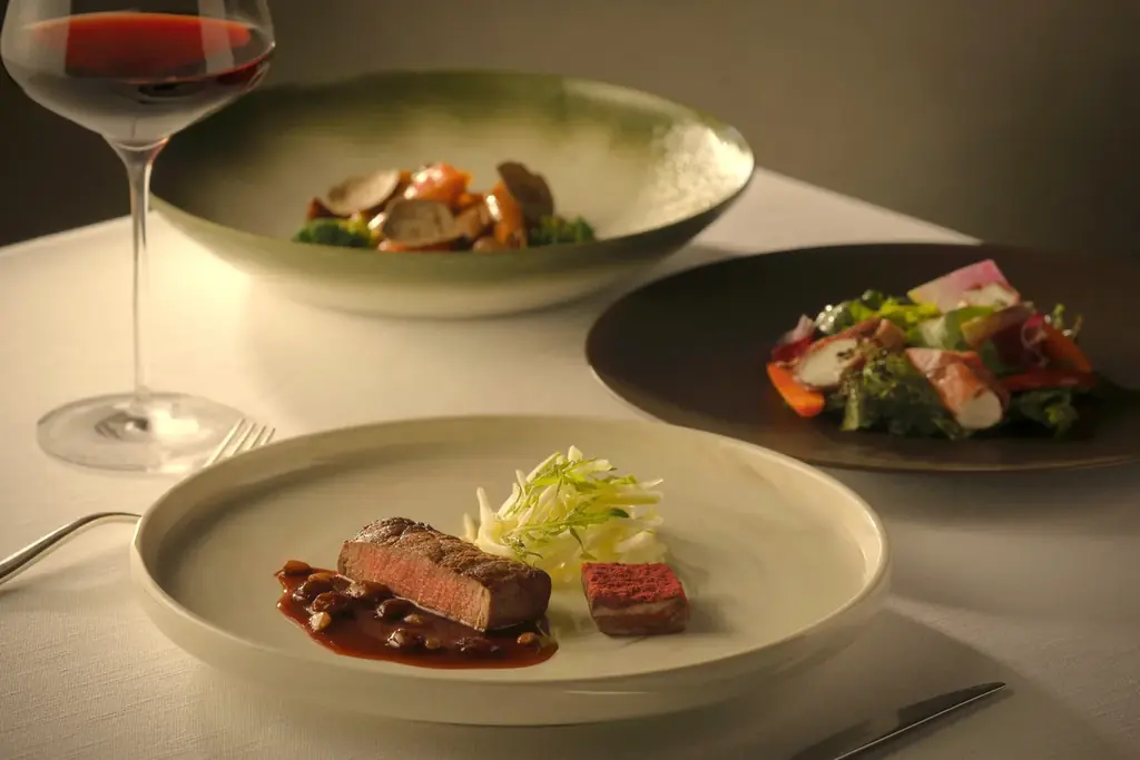 【アマン東京】心温まる時間を紡ぐ　2025年フェスティブシーズンメニューのご案内 画像 2