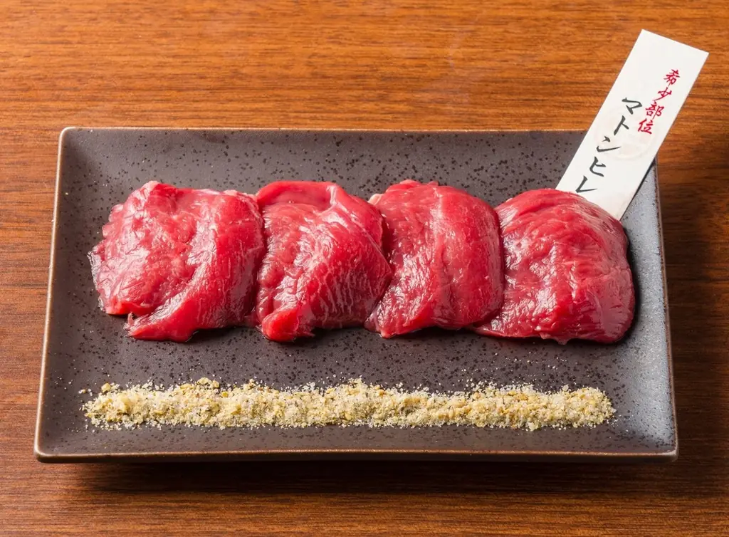 “いい肉の日”にラムちゃんで上質な羊肉を。希少部位「マトンヒレ」を“いい肉の日価格”290円OFFでご提供！ 画像 2